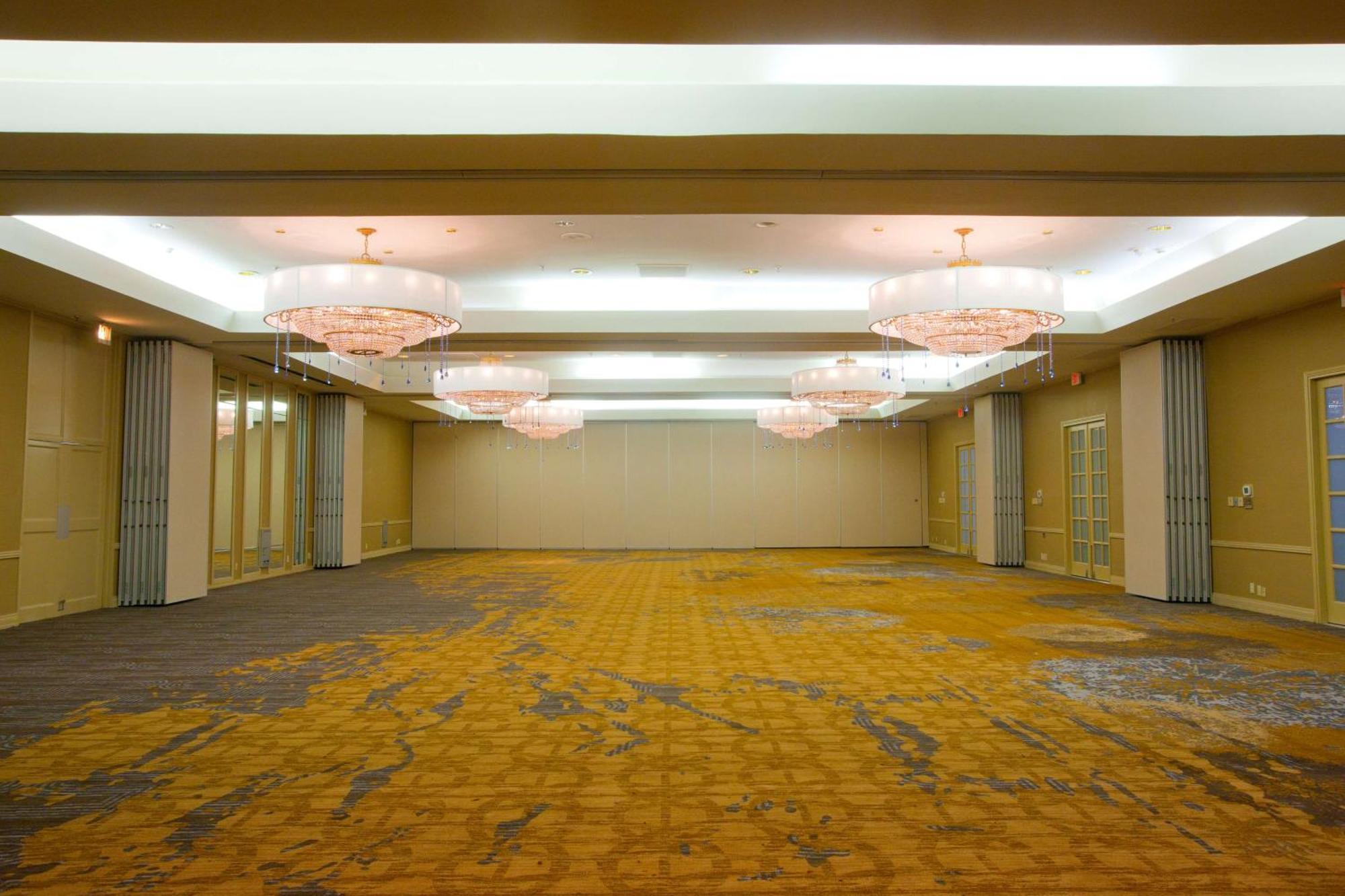 Отель Wyndham Midland Downtown Экстерьер фото