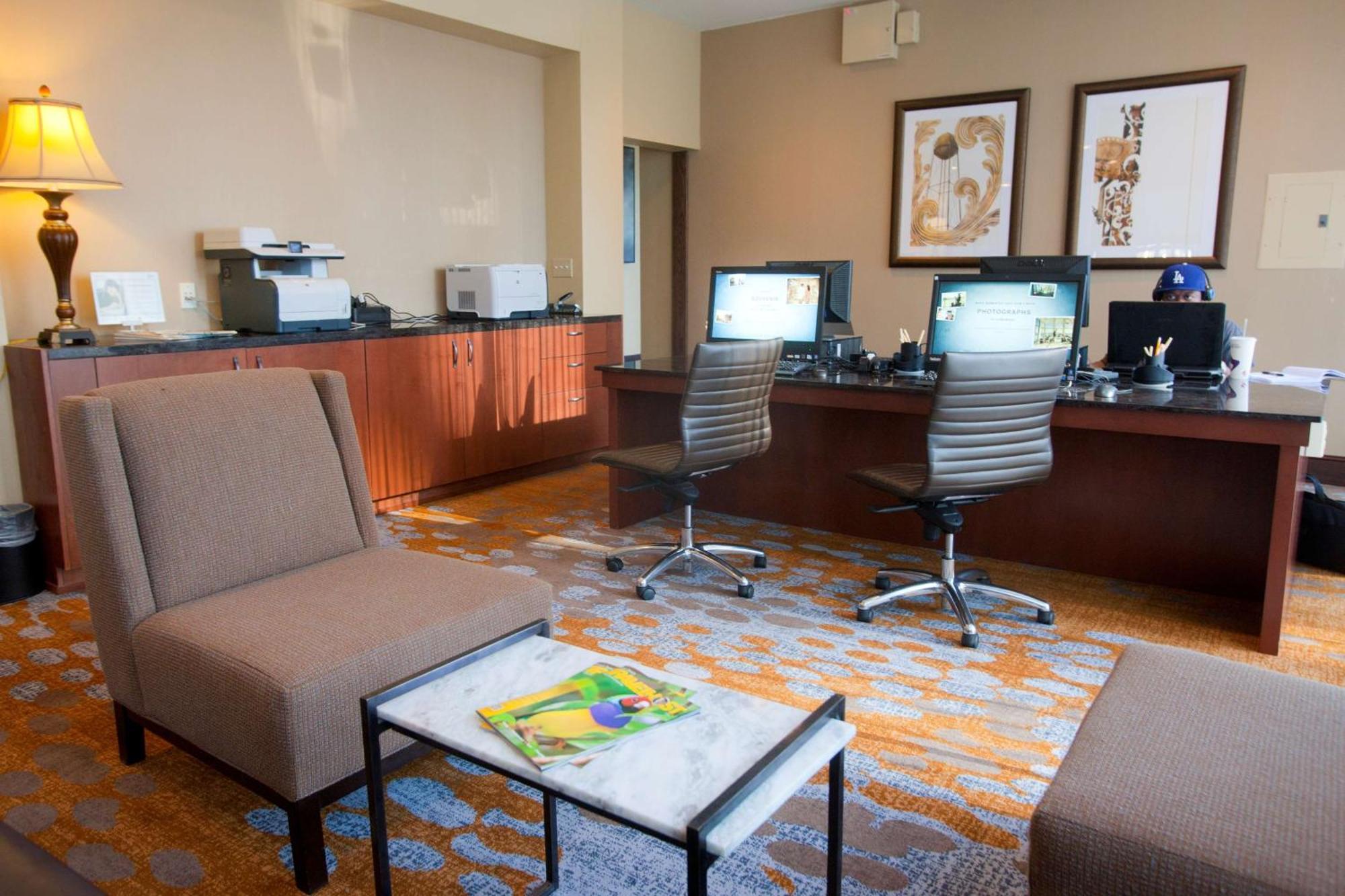 Отель Wyndham Midland Downtown Экстерьер фото