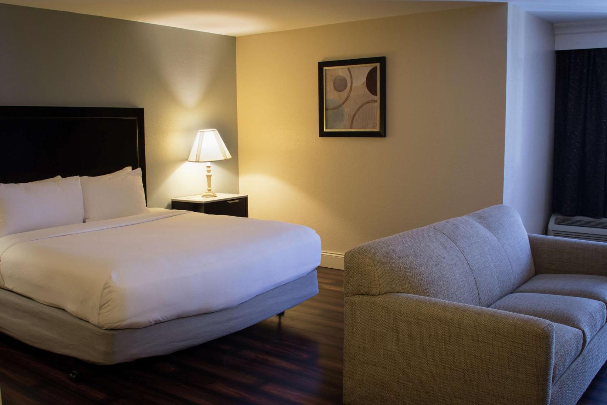 Отель Wyndham Midland Downtown Экстерьер фото